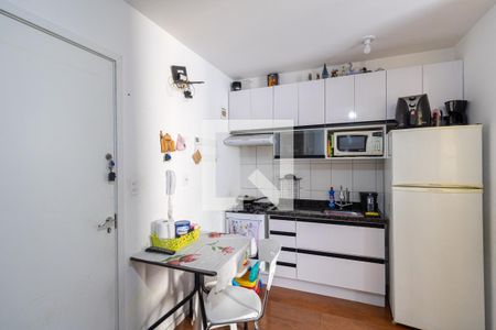 Sala e Cozinha Integrada  de apartamento para alugar com 1 quarto, 25m² em Vila Campanela, São Paulo