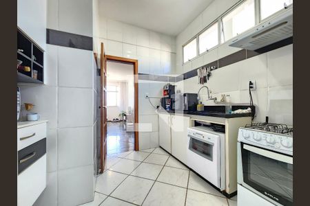 Cozinha de apartamento para alugar com 3 quartos, 73m² em Sagrada Família, Belo Horizonte