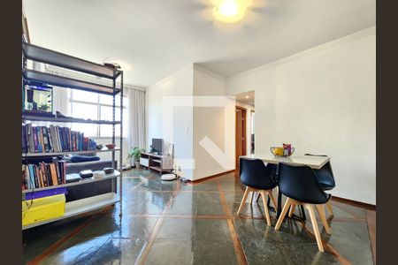 Sala de apartamento à venda com 3 quartos, 73m² em Sagrada Família, Belo Horizonte