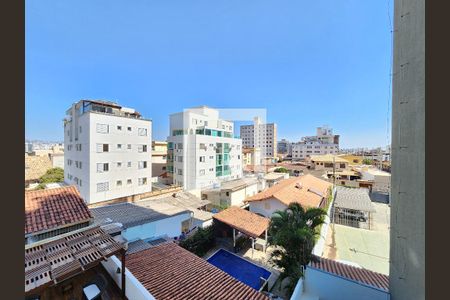 Vista da Suíte de apartamento à venda com 3 quartos, 73m² em Sagrada Família, Belo Horizonte