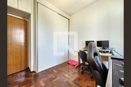 Quarto 3 de apartamento para alugar com 3 quartos, 73m² em Sagrada Família, Belo Horizonte