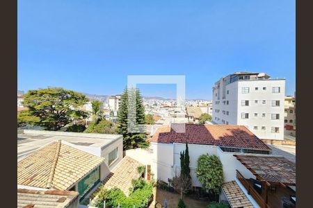 Vista do Quarto 3 de apartamento para alugar com 3 quartos, 73m² em Sagrada Família, Belo Horizonte