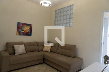 Sala de casa à venda com 3 quartos, 216m² em Tropical, Contagem