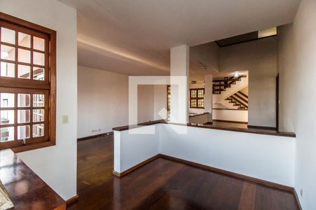 sala  de casa de condomínio para alugar com 6 quartos, 537m² em Alphaville, Santana de Parnaíba