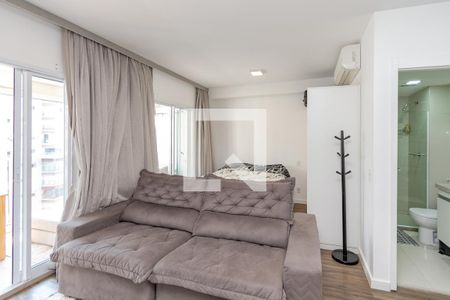 Sala/ Quarto de apartamento para alugar com 1 quarto, 50m² em Vila Gertrudes, São Paulo