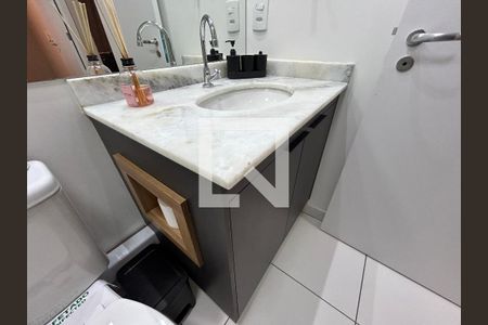 Banheiro de apartamento à venda com 1 quarto, 32m² em Perdizes, São Paulo