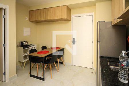 Sala de Jantar e Cozinha de apartamento para alugar com 1 quarto, 38m² em Jardim Independência (são Paulo), São Paulo