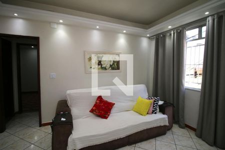 Sala de casa à venda com 3 quartos, 168m² em Inhaúma, Rio de Janeiro