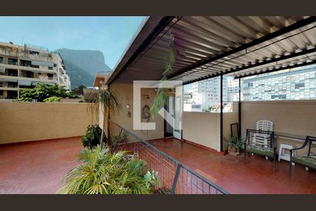 Casa à venda com 240m², 5 quartos e 1 vaga