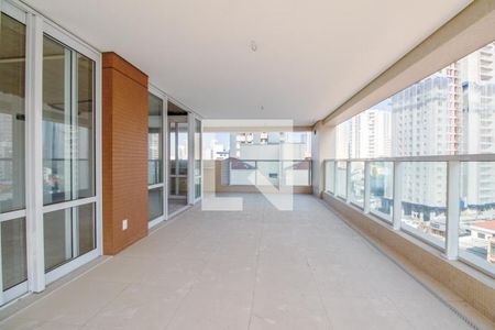 Apartamento à venda com 272m², 4 quartos e 6 vagas