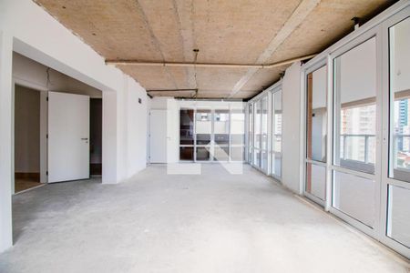 Apartamento à venda com 272m², 4 quartos e 6 vagas