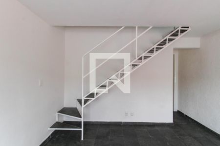 Sala de casa para alugar com 2 quartos, 99m² em Rocha Sobrinho, Mesquita