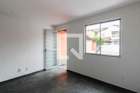 Sala de casa para alugar com 2 quartos, 99m² em Rocha Sobrinho, Mesquita