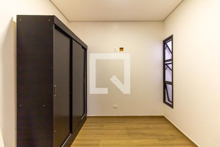 Quarto 2 de casa para alugar com 2 quartos, 50m² em Vila Ipojuca, São Paulo