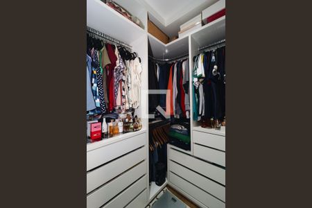 Closet da Suíte de apartamento à venda com 3 quartos, 110m² em Jardim Maria Rosa, Taboão da Serra