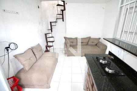 Sala/Cozinha de casa para alugar com 1 quarto, 40m² em Baixa de Quintas, Salvador