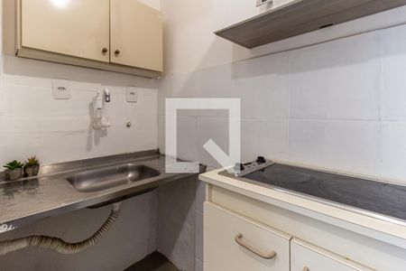 Cozinha de kitnet/studio à venda com 1 quarto, 28m² em Vila Buarque, São Paulo