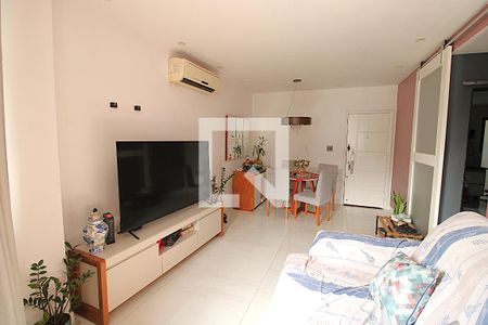 Sala de apartamento à venda com 3 quartos, 120m² em Vila Kosmos, Rio de Janeiro