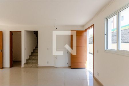 Sala de casa de condomínio à venda com 2 quartos, 98m² em Vila Pereira Barreto, São Paulo