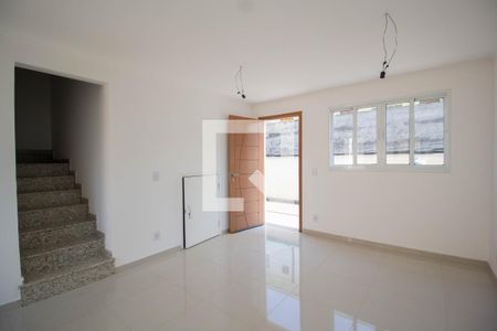 Sala de casa de condomínio à venda com 2 quartos, 94m² em Vila Pereira Barreto, São Paulo