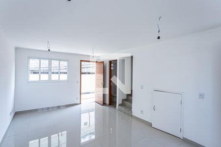 Casa à venda com 99m², 2 quartos e 3 vagasSala e cozinha