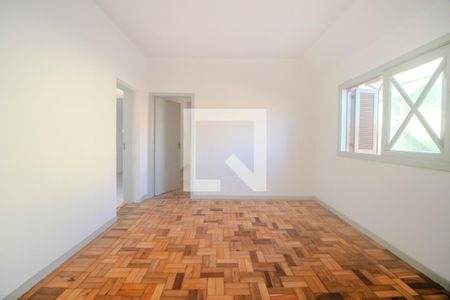 Sala - Piso Superior de casa para alugar com 5 quartos, 200m² em Navegantes, Porto Alegre