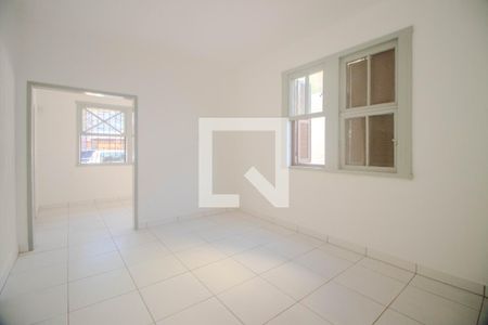 Sala 2 de casa para alugar com 5 quartos, 200m² em Navegantes, Porto Alegre