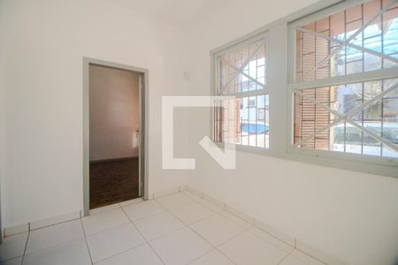 Sala de casa para alugar com 5 quartos, 200m² em Navegantes, Porto Alegre