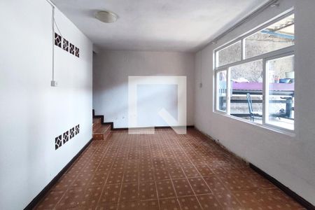 Sala de casa para alugar com 3 quartos, 150m² em Uberaba, Curitiba