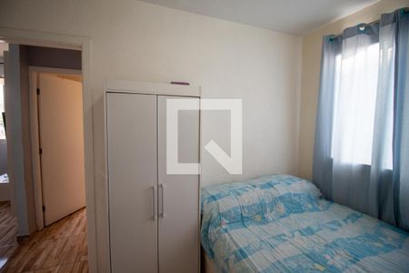 Quarto 1 de apartamento para alugar com 2 quartos, 42m² em Jardim das Oliveiras, Itaquaquecetuba