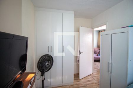 Quarto 1 de apartamento para alugar com 2 quartos, 42m² em Jardim das Oliveiras, Itaquaquecetuba