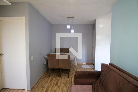 Sala de apartamento para alugar com 2 quartos, 42m² em Jardim das Oliveiras, Itaquaquecetuba