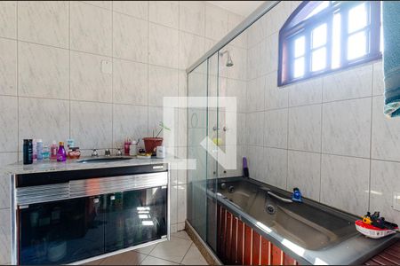 Casa à venda com 450m², 4 quartos e 2 vagas Casa à venda com 450m², 4 quartos e 2 vagasSuite Master