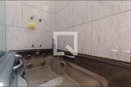 Casa à venda com 450m², 4 quartos e 2 vagas Casa à venda com 450m², 4 quartos e 2 vagasSuite Master