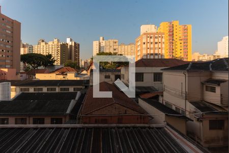 Vista da Suíte de apartamento à venda com 1 quarto, 30m² em Centro, Campinas