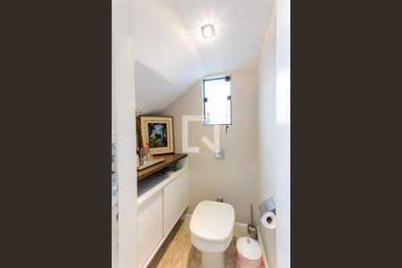 Lavabo de casa à venda com 3 quartos, 250m² em Utinga, Santo André