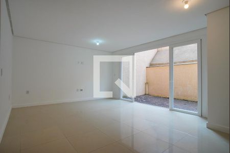 Sala de casa de condomínio à venda com 3 quartos, 205m² em Morro Santana, Porto Alegre