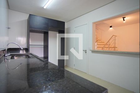 Cozinha de casa de condomínio para alugar com 3 quartos, 205m² em Morro Santana, Porto Alegre