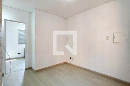 Sala de apartamento para alugar com 2 quartos, 50m² em Quietude, Praia Grande