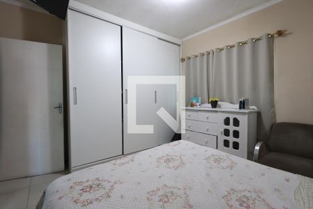 Suíte de casa à venda com 3 quartos, 130m² em Vila Tolstoi, São Paulo