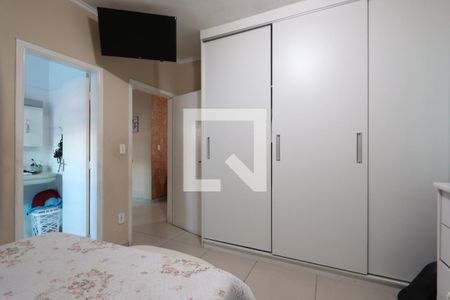 Suíte de casa à venda com 3 quartos, 130m² em Vila Tolstoi, São Paulo