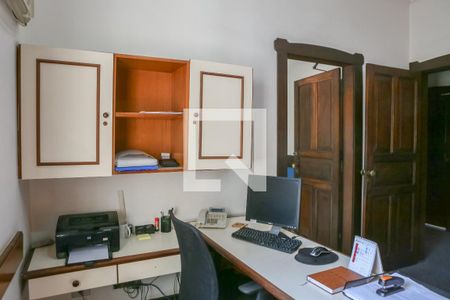 Casa à venda com 520m², 6 quartos e 16 vagas Casa à venda com 520m², 6 quartos e 16 vagasEscritório/Quarto 3