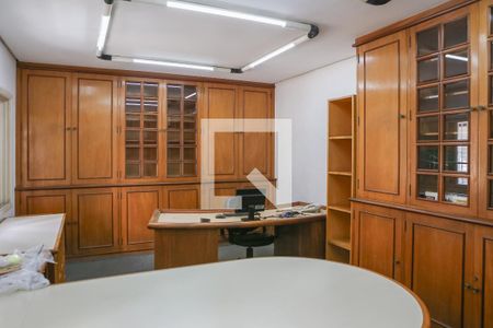 Casa à venda com 520m², 6 quartos e 16 vagas Casa à venda com 520m², 6 quartos e 16 vagasEscritório/Quarto 5