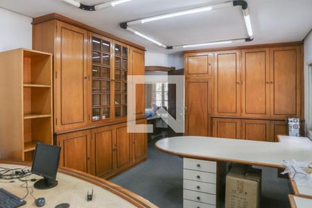 Casa à venda com 520m², 6 quartos e 16 vagas Casa à venda com 520m², 6 quartos e 16 vagasEscritório/Quarto 5