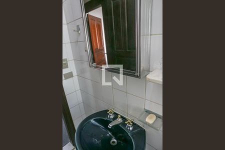 Casa à venda com 520m², 6 quartos e 16 vagas Casa à venda com 520m², 6 quartos e 16 vagasBanheiro Social