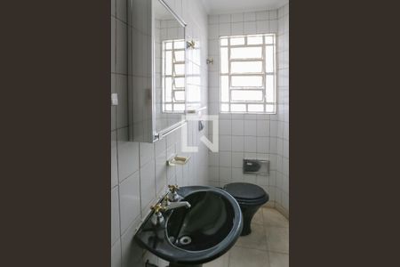 Casa à venda com 520m², 6 quartos e 16 vagas Casa à venda com 520m², 6 quartos e 16 vagasLavabo 2