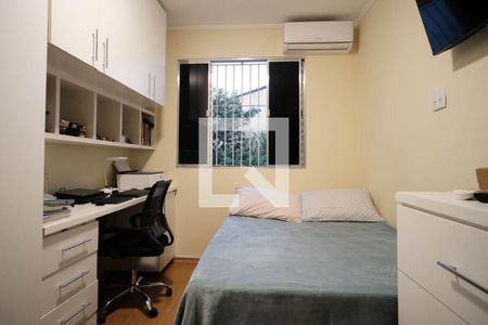 Quarto  de casa à venda com 2 quartos, 101m² em Vila Talarico, São Paulo