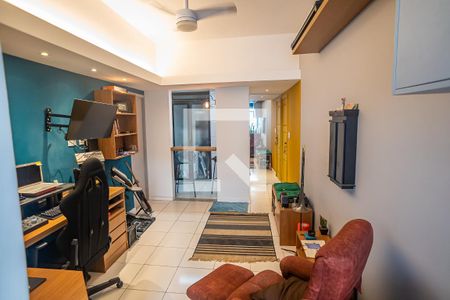 Sala de apartamento à venda com 1 quarto, 42m² em Humaitá, Rio de Janeiro