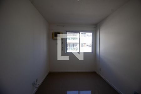 Suíte  de apartamento à venda com 2 quartos, 65m² em Vargem Pequena, Rio de Janeiro