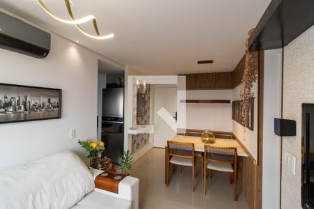 Sala de apartamento para alugar com 2 quartos, 56m² em Azenha, Porto Alegre